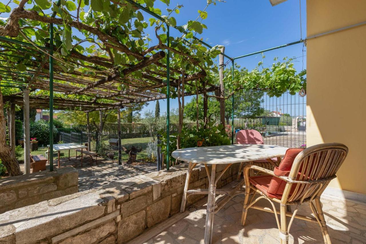 Silva Apartment Porec Exterior photo
